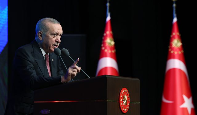 Erdoğan,"Aile birlikteliği daha önce olmadığı kadar günümüzde zemin kaybediyor"