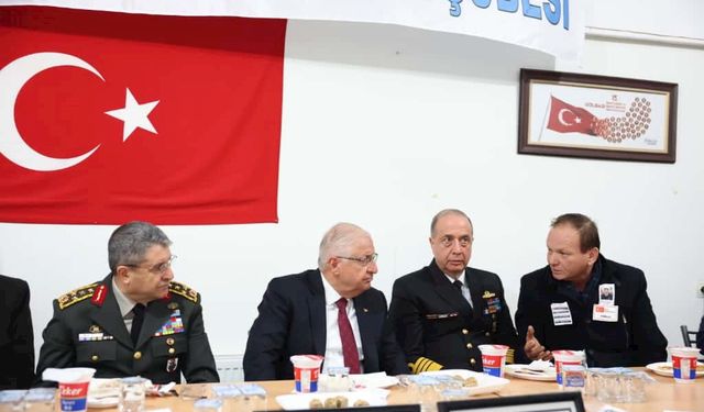 Yaşar Güler;"Biz Her Zaman Yanınızda Olacağız"