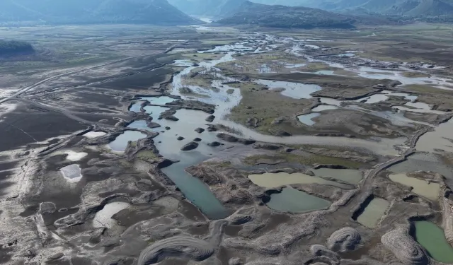 İzmir'de susuzluğa karşı üç aşamalı plan