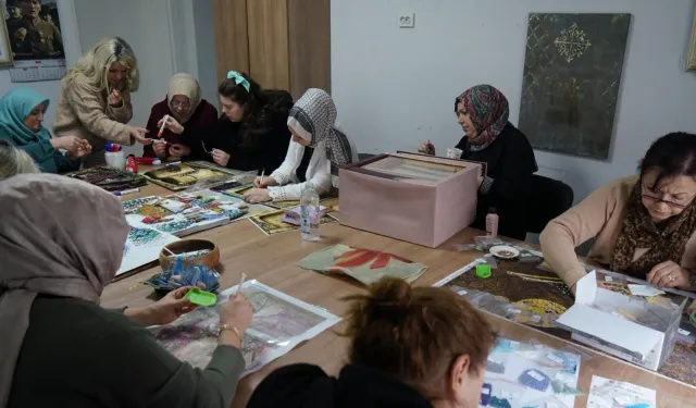 Kadınların sosyal gücü Manyas'ta merkezle büyüyor