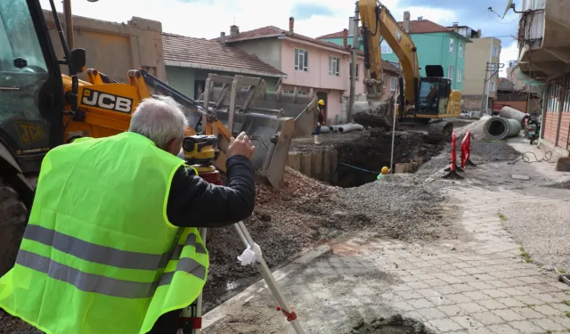 Mustafakemalpaşa'nın altyapısı Büyükşehir'le yenileniyor