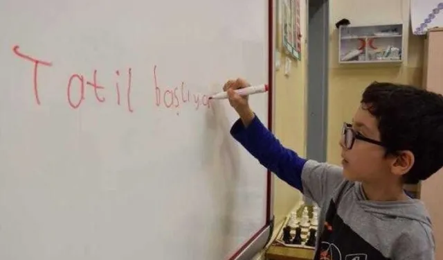 18 milyon öğrenci ara tatile çıkıyor... Tatil kitapları erişime açıldı