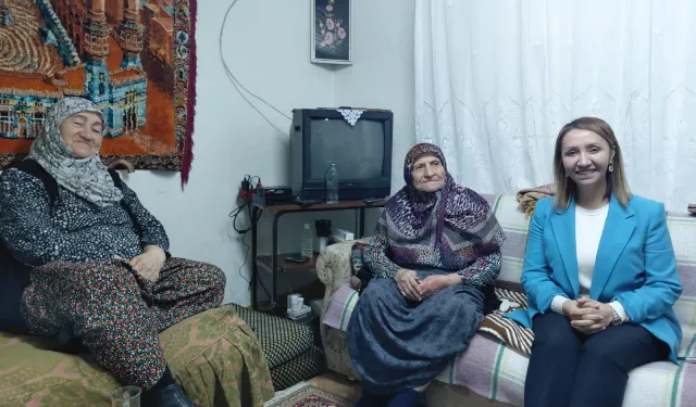 Bilecik Pazaryeri'nde yaşlılara vefa ziyareti