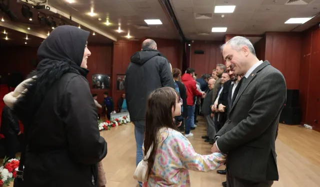 Çayırova'da Başkan Çiftçi mesai arkadaşlarıyla bayramlaştı