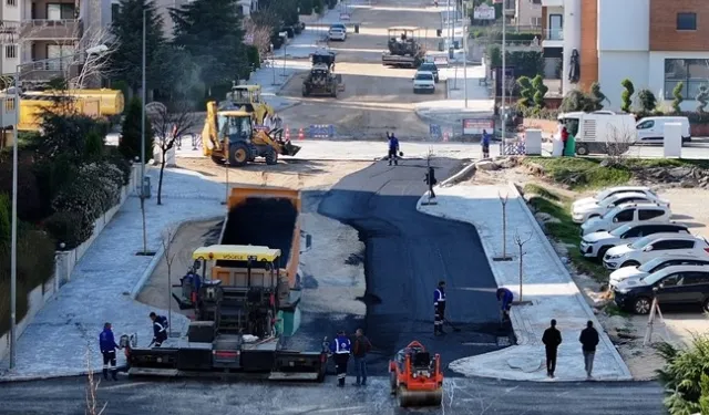 Denizli Gerzele Mahallesi'nde asfalt seferberliği başladı