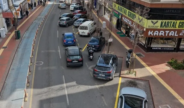 İzmir Aliağa'da ücretli otopark uygulaması