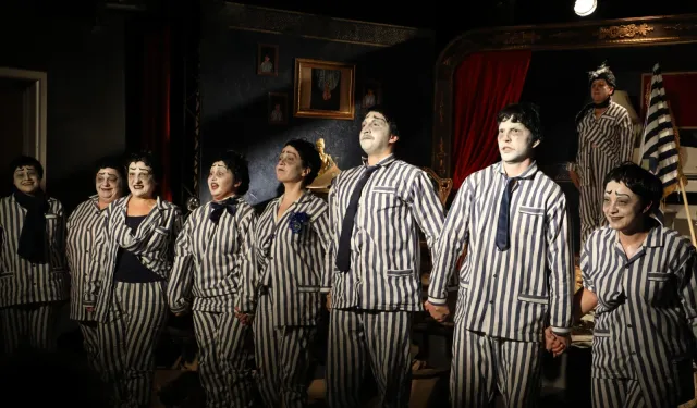 Kocaeli'de İzmit'in yeni sanat sahnesi açıldı