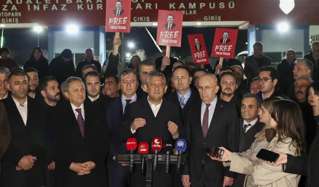 Özgür Özel'den Sincan Cezaevi'nde Tanju Özcan'a ziyaret