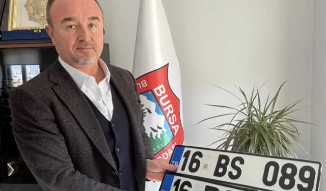 Plaka Ahmet, Türkiye'ye  gündeminde! APP plaka komedisi: