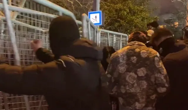 Saraçhane'de polis bariyerlerine saldıran maskeli 35 şüpheli gözaltında