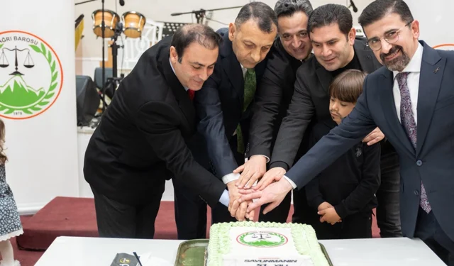 Ağrı Barosu'ndan 5 Nisan kutlaması