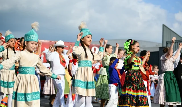 Balıkesir'de kardeşlik rüzgarı