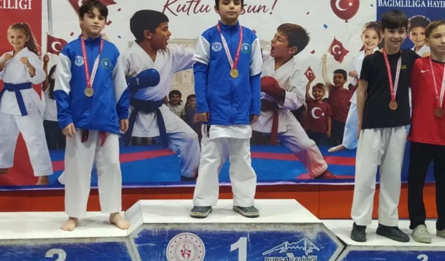 Bursa Büyükşehirli karatecilerden 28 madalya