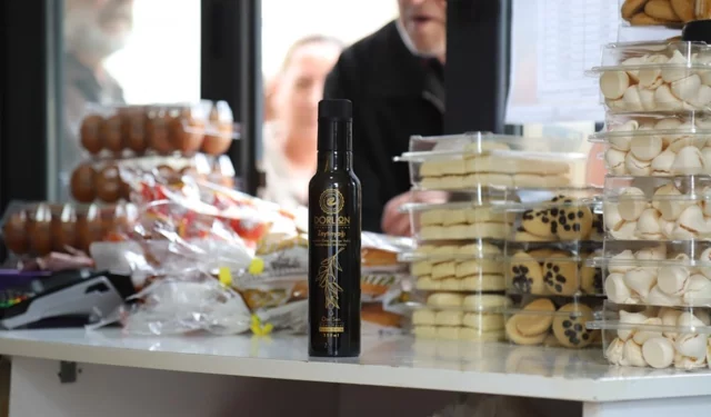 Dorlion zeytinyağı Halk Et Market ve Halk Ekmek raflarında