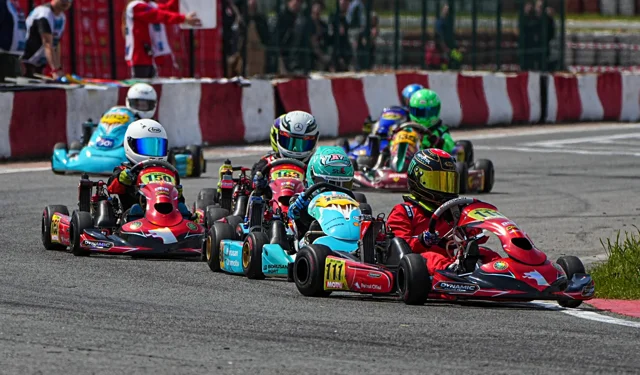 Karting sezon açılışında büyük çekişme