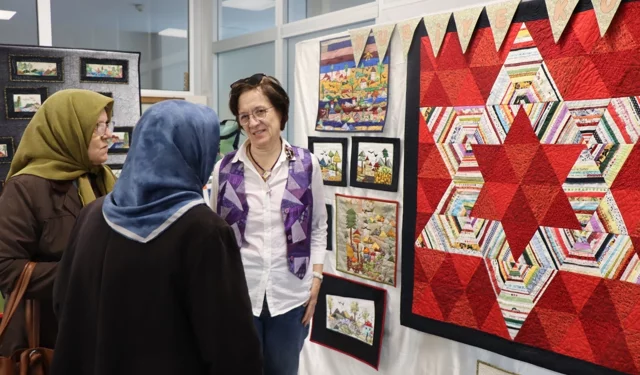 Kocaeli İzmit'te Dünya Sanat Günü'ne özel Kırkyama söyleşisi 