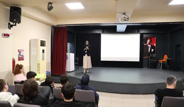 Kocaeli İzmit'te gençler obeziteye karşı bilinçlendi