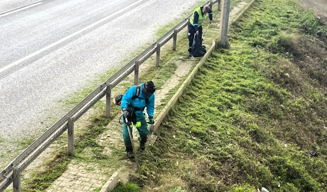 Kocaeli'de yol ve kaldırımlarda temizlik seferberliği