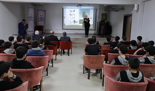 Kütahya'da öğrencilere sıfır atık eğitimi