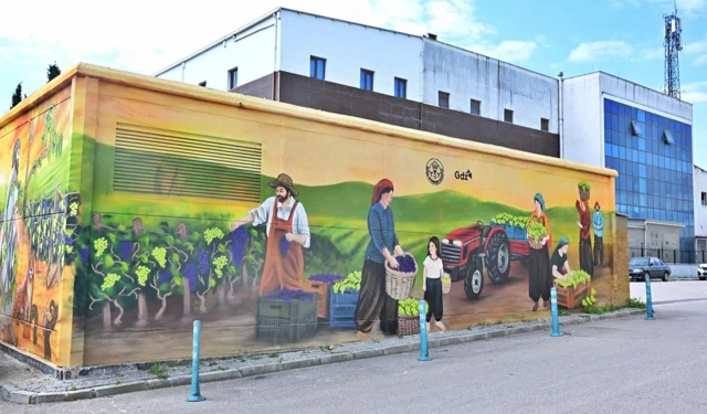 Manisa'nın sokakları sanatla renkleniyor