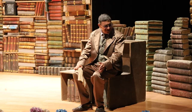 Sakarya'da Çehov Kabare'ye büyük ilgi