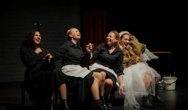 Trabzon'da tiyatro festivali coşkusu sürüyor