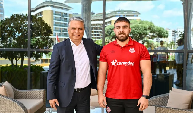 Antalya Muratpaşa'da Başkan Uysal'dan moral ziyareti