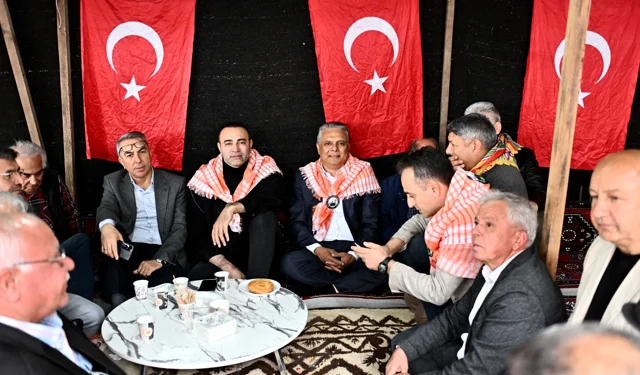 Antalya Muratpaşa'da Yörükler 'keşkek'te buluştu