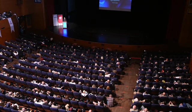 Bursa'da Türkiye Yüzyılı vizyonuyla eğitimde kamu ve özel sektör buluşması
