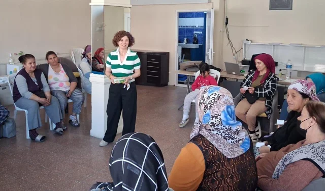 Kadın sağlığı seminerleri İzmir genelinde yaygınlaşıyor