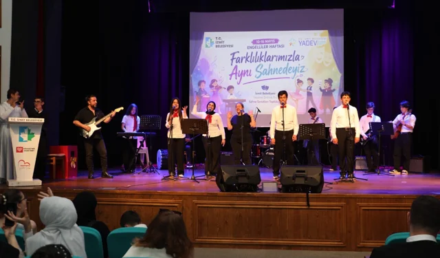 Kocaeli İzmit'te özel bireylerden sanat dolu performans