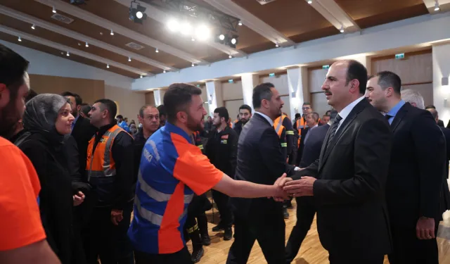Konya'da Büyükşehir ve KOSKİ'de bayramlaşma