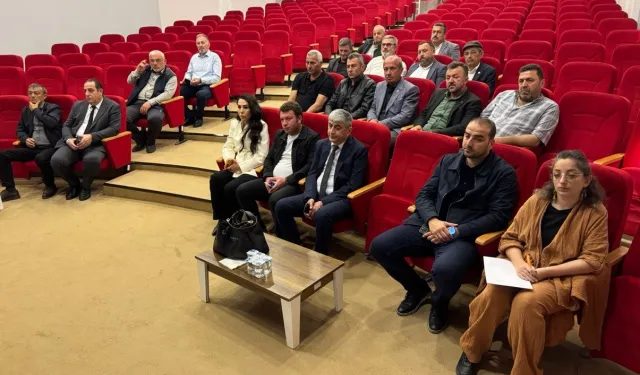 Sakarya Kaynarca'da muhtarlarla sosyal hizmet buluşması