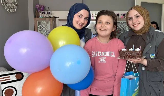 Sakarya'da özel bireylere Büyükşehir'den doğum günü sürprizi