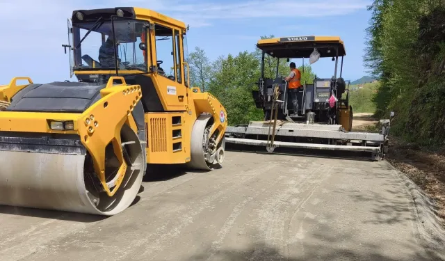 Trabzon'da yol çalışmaları aralıksız sürüyor