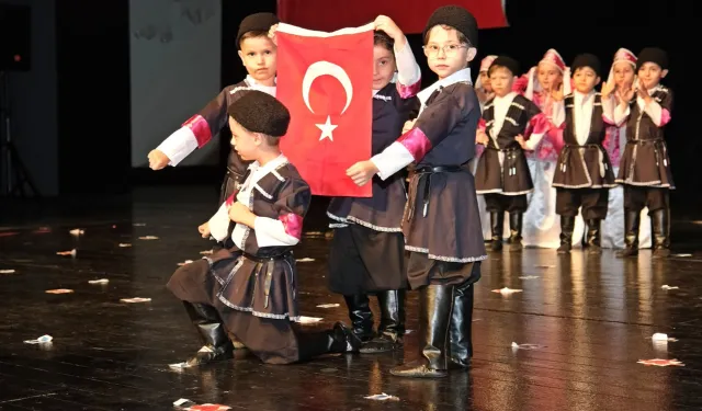 Bursa Yuvam'da yıl sonu coşkusu