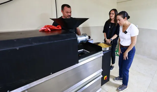 Efes Selçuk'ta atık yemekler mamaya dönüşüyor
