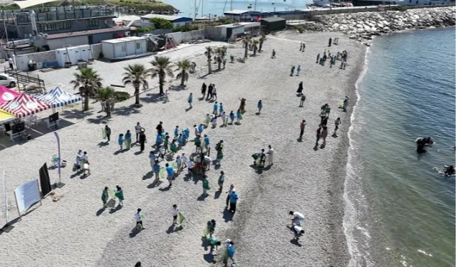İstanbul Beylikdüzü'nde deniz dibi ve kıyı temizliği