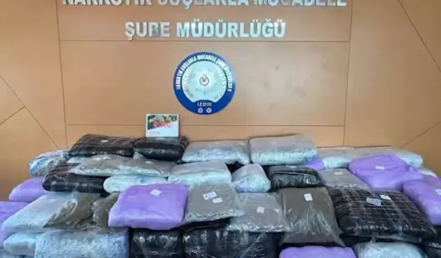 İzmir'de uyuşturucu operasyonu... 371 kilogram skunk ve esrar ele geçirildi