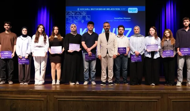 Kılavuz Kariyer'de 358 öğrenci sertifika aldı