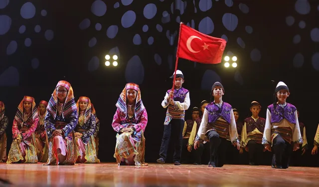 Konya'da 'Halk Oyunları' heyecanı