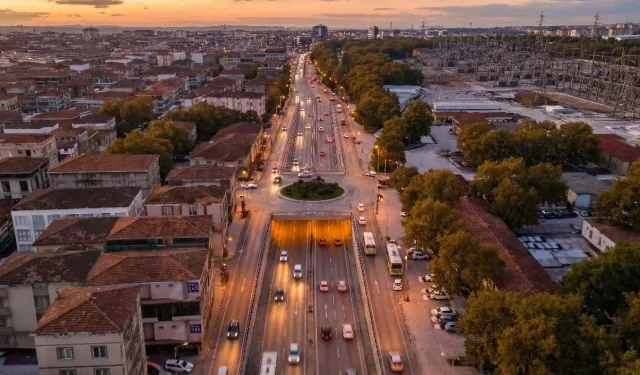 Sakarya'da ulaşımda kalıcı çözümler hayata geçiyor