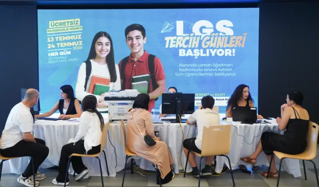 Beylikdüzü LGS tercih döneminde öğrencilerin yanında