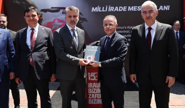 Bursa'da 15 Temmuz programı şehitler anması ile başladı