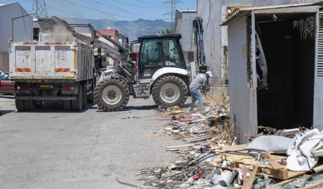 İzmir Bornova'da ayakkabı atıkları geri dönüşüme kazandırılıyor