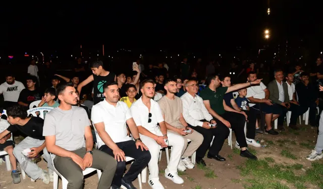 Malatya'da gençlerle playstation turnuvası