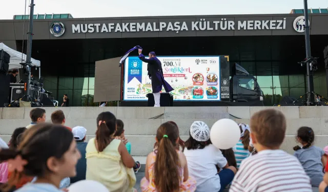 Bursa'da 700. Yıl İlçe Şenlikleri'nde Mustafakemalpaşa heyecanı