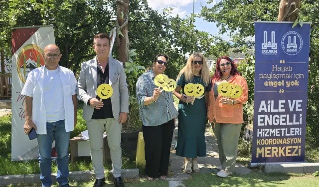Erzurum'da 'Sen Yeter ki Gülümse' farkındalığı