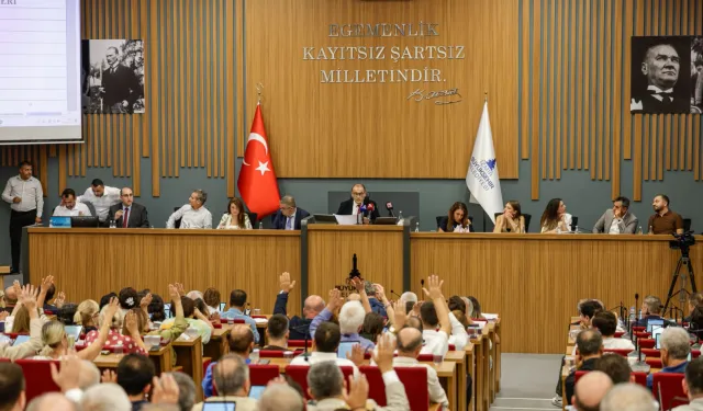 İzmir'de yatırımlar hız kesmiyor