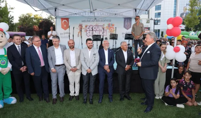 Kayseri Melikgazi'nin şenliğinde çocuklar doyasıyla eğlendi